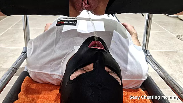 Amateur Sperma Drinnen, Amateur Pissen Sperma Im Mund, Uglaublich Amateur, Amateur Sklave