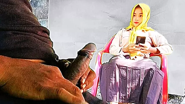 Hot Indonesian Hijab Teen Gets Handjob and Cumshot - Homemade Amateur Sex