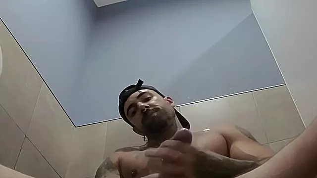 Amateur Versaut, Amateure Handjob, Masturbieren Im Bad, Badezimmer Solo, Grosse Schwanz Solo
