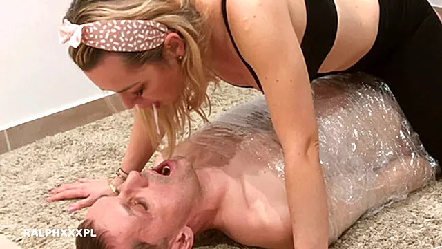 Küssen Amateur, Blasen In Mund Spritzen, Mund Lutscht Penis, Cumshot Over Cuckold, Mit Sperma Im Mund Küssen
