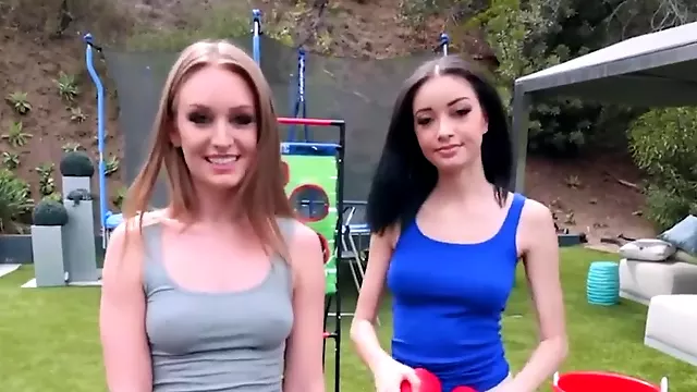 Amaterky Velky Zadek, Amatérský Výprask, Teen Blond Velky Kozy, Cernovlasky, Vystřik Na Zadek