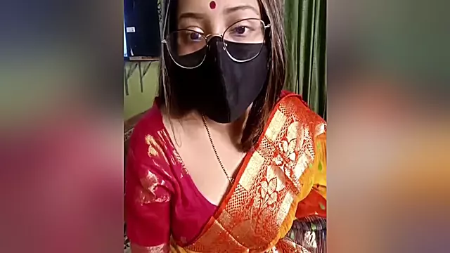 Lisa Bhabi Ne Apni Nude Dance Or Pussy Open Kari - Devar Bhabhi