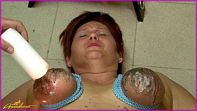 거유 본디지, 가슴본디지, 커플 지배, 미시, 독일 하드코어, 독일 자위, 독일 중년, 여성자위, 아줌마, 빨강머리 자위