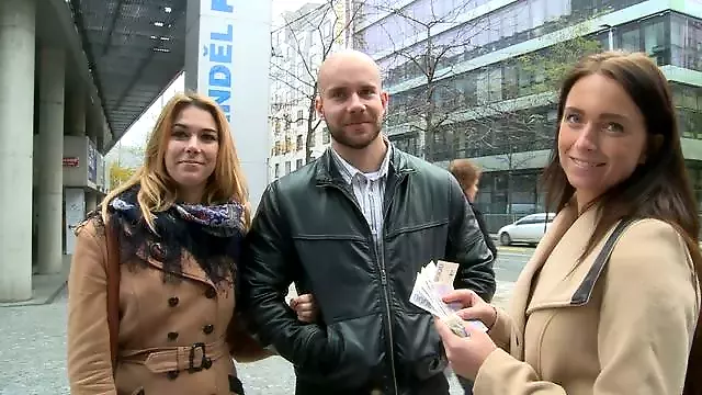 Ayaqlar, Milf Sarışın, Yanix Xalasqa, Slikon Döşler, Döş, Sifətə Oturma