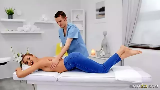 Esmer, Deepthroate Blowjob Big Cock, Büyük Meme Yalama, Dövme, Büyük Memeli Porno Fetis, Cock Big Boobs Big Cock