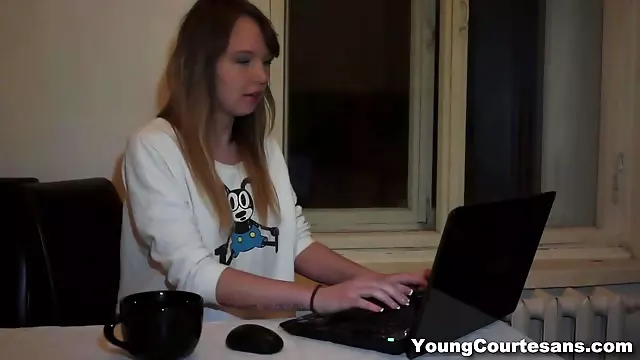 Strümpfe Blowjob, Nylon Unter Hose, Creampie Strümpfe, Höschen Orgasmus, Entkleiden Teen, Tättowiert Orgasmus