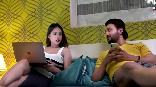 Marito Asiatico, Milf Asiatica, Moglie Asiatica, Tettona Indiana, Moglie Curvy, Moglie E Marito