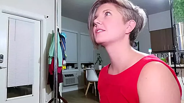 Amateur Frau, Schwanz, Frau Handjob, Kleinen Penis Wichsen, Hausgemacht, Reifen Frauen Pov, Kleine Schwänze Saugen