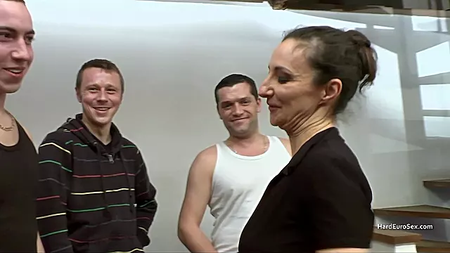 Doppia Amatoriale, Cazzo Grosso Dp, Grosso Cazzo In Culo, Succhia Cazzi Per Sodi, Brune Video Hard