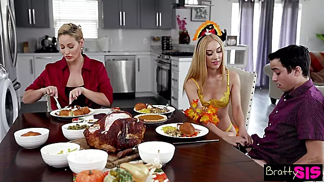 Bryster Blondine, Dybt Blowjob, Sperm Mellem Bryster, Sperm På Patter, Håndjob Orgasme, Milf