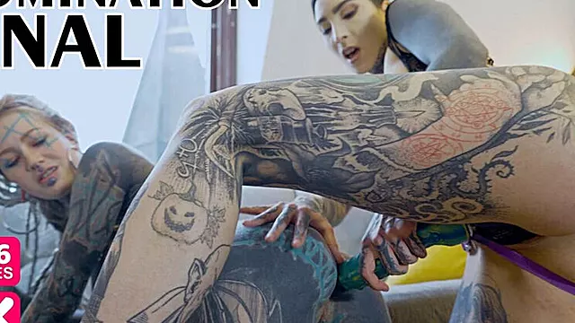 Ditalino Anale, Spalancato Anale, Missionario Anale, Mega Strapon Nel Culo, Strapon Lesbo Grande Tette