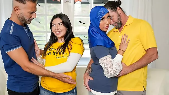 Arabky, Velký Zadek Náctiletá, Velky Penis, Orgie Velka Prsa, Vystriky Orgy, Šlapaní Po Penisu