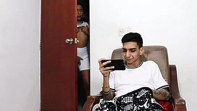 18Yo Amatör, Colombian Teen, Gırtlak, Genç, 18 Gırls, Yan Odada, Hint Sevi Me, Am Gösterisi, Gerçek