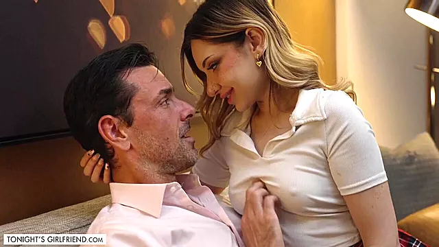 Bunda Pequena Peituda, Putaria De Penis Grande, Loiras Vadias, Pau Pequeno, Peitos E Bunda