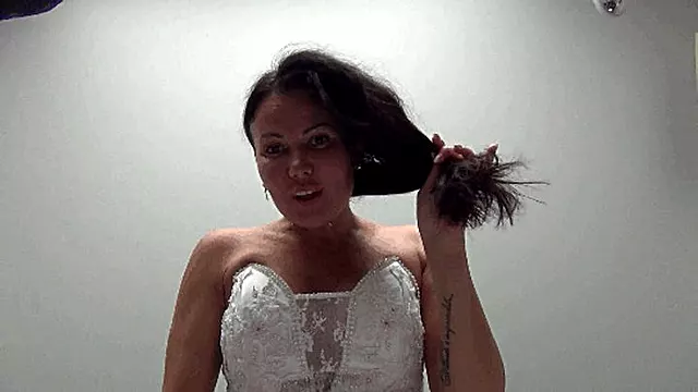 Under the wedding dress of the giantess LORY c