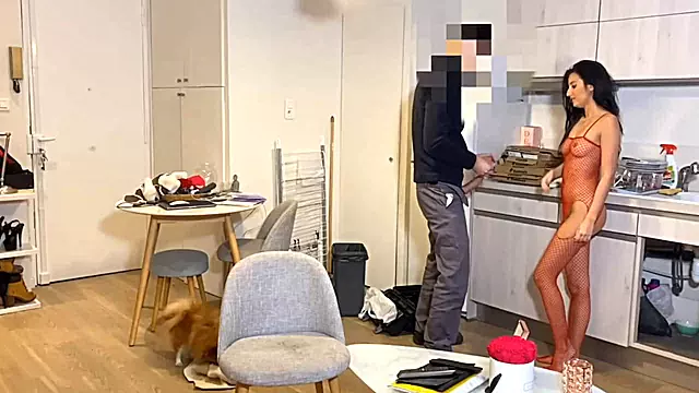 Nor Brunette Amatør, Amatør Milf