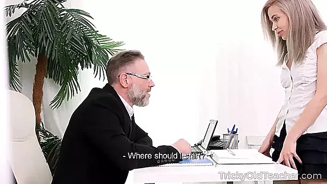 Hard Felace, Sperma V Pochvě, Stary Creampie, Nevinná Náctiletá, Nactilete Sex Se Starymi Homemade