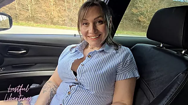 Jebanje Sisate Amater, Sa Velikim Sisama Jebu, Pusenje Kurca Milf, Sperma Na Sise, Dlakava Supruga
