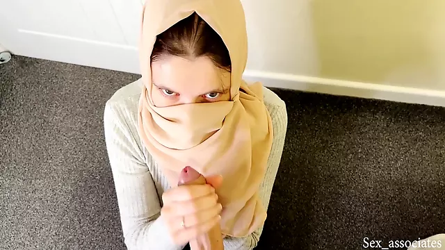 Young Muslim Pregnant Wife In Hijab Trained By Her Husbund On How To Please A Man