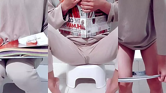 medschool girl peeng in pants |desperate pee|