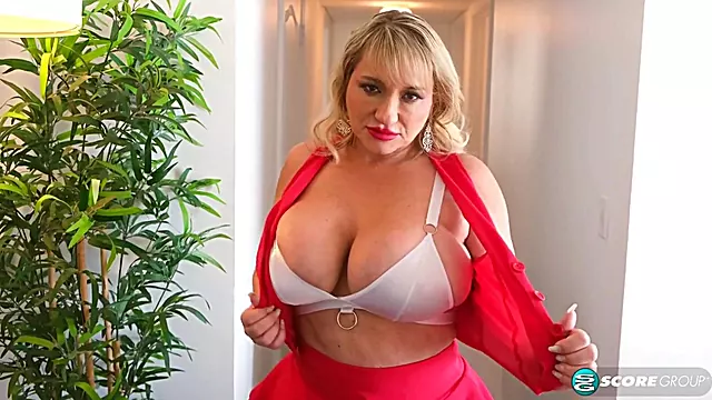 Solo Milf Tettone, Blonde Solo Big Breast, Masturbazione In Solitaria Bionde, Sporco Segaiolo