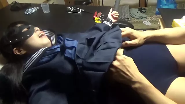 Pornoid Japoneze Asiatice, Asiatice Batrane