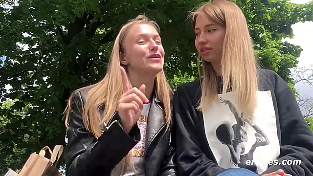 Amateri Picke, Tetovirane Amaterke, Tetovirana Plavuša, Lesbian Ceating, Nemačke Babe, Igracke Za Picke