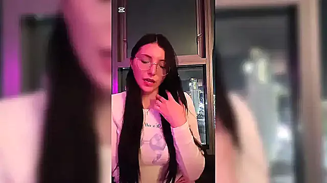 18 Jahre Wichst, Amateur Teen Masturbiert, Babe Wichsen, Penis An Vagina, Füße Schneiden, Niedlich Jung Bekommt