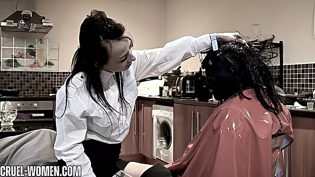 Dominație Feminina