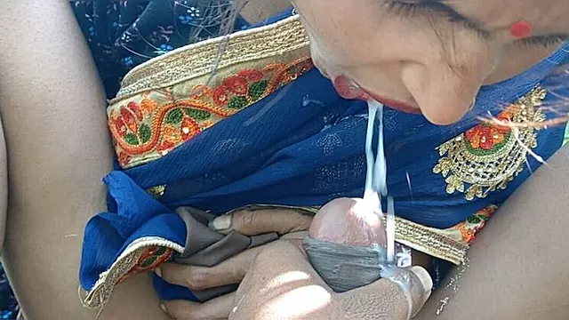 Sborrata Sulle Tette, Wife Scopa Ragazzo, Piedi Boy, Sborrate Tette Naturali, Piedi Hindi