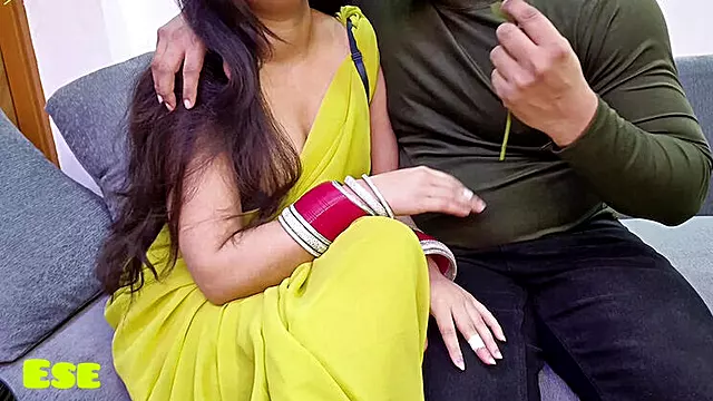 Valentine's Week Bhabhi Cheating - Desi Homemade Doggy Style with Big Tits & Dirty Talk