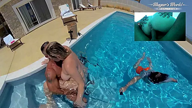 Bigger Tits Hard, Velké Kozy, Prirodni Prsa Na Verejnosti, Prsaté Kundy, Blondyny, Blond Na Kozy