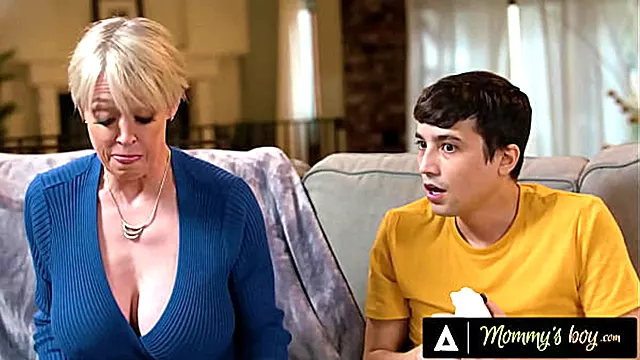 Tettona A Pecorina, Bella Milf Tettona, Figa Tettona, Immagini Bionde Depila, Matrigne Bionde