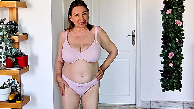 Amatrice Big Natural, Gode Solo Amateur, Bbw Gros Seins, Gros Seins Du Monde, Seins Gode, Femme Solo