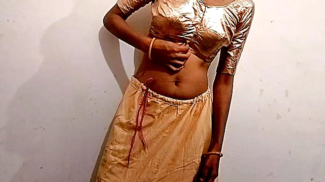 Indian Bhabhi Cheated Husband Fucked by Neighbor