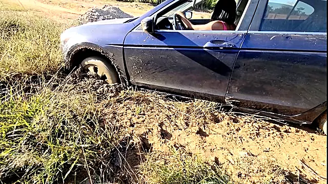 Wrong Turn Lead To Tire Spinning And SUNK In MUD!