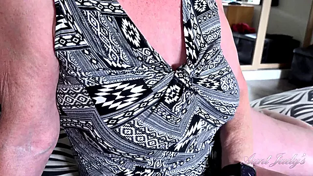 Granny A Mature, Zralá Amatérka Kozy, Přírodní Amatérky, Zralé Tety, Babky Velké Kozy, Zralé Blondýna