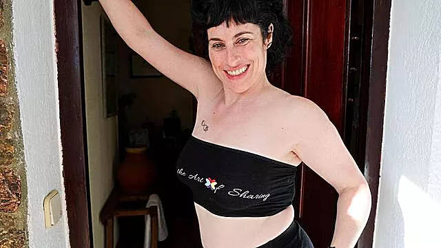 Modne Bryster, Hot Brunetter, Oldemor, Utro Moden, Fede Solo, Bedstemor, Moden Solo, Moden, Rund Numse Solo