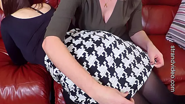فتیش بالغ, تنبیه فتیش, تنبیه بدنی فتیش, زدن کون لزبین, اسپنک بی دی اس ام لزبین, لزبین مطیع, بالغ از کون
