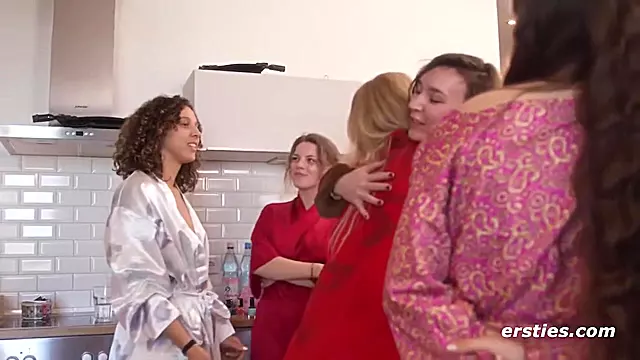 A Deep Dive Into Female Sexuality At The Yoni Gazing Workshop