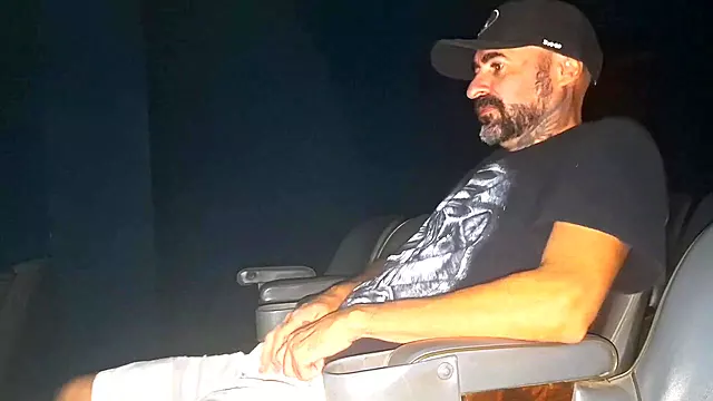 Cornudo Amateur, Faciales Amateur, Publico Amateur, Esposa Sexo En El Cine, Cornudo Publico