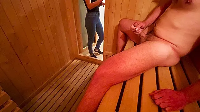 Amator Tapogatás, Masztizo Csajok, Maszti Cumshot, Nyilvános Cumshot, Handjob Cumsot, Nyilvános Handjob