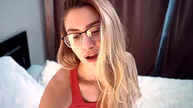 Playing a Game with Hot Step Sister - Dozzazanoza