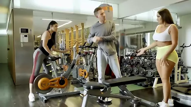 کوس کون, زنان پستان گنده بزرگ میانسال, ستاره پستان گنده, سکس کوس بزرگ, پستون گنده, نمایش دادن کوس