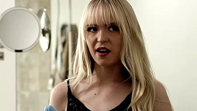 Laski Lesbijki, Cipka Z Tyłu, Duze Dupy I Cycki, Blond Milf, Macocha Sama W Domu, Lesbiki Z Zabawkami