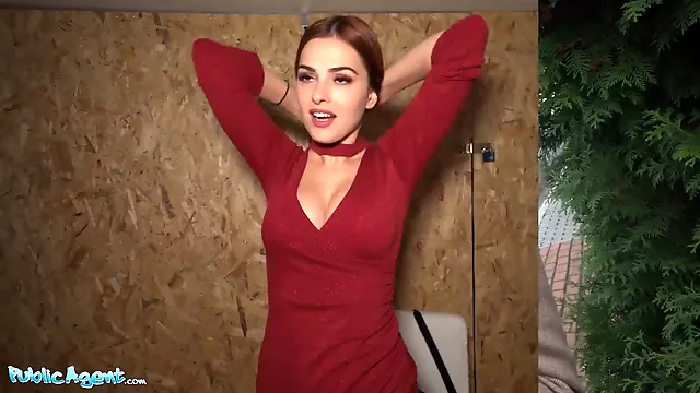 Female Agentka, Velky Prsa Felace, Koureni A Vystrik, Maly Penis Vystrik, Pořádný Penis, Matka Orgasmus