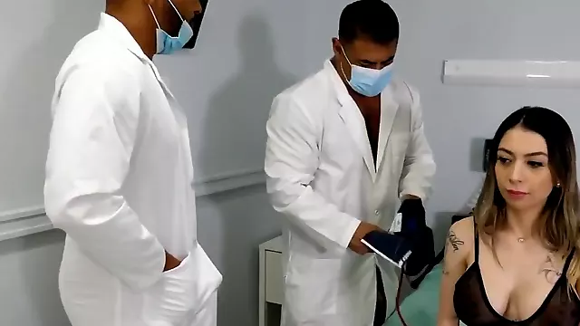 Blonda Hardcore, Blonde Ciorapi, Blonda Tatuata, Blonda Tits, Doctor, Sâni Falși, Fuck In Ciorapi