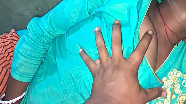 Pakistani Girls Phudi Me Deck In Home Sexual With Indian Boyfriend Enjoy