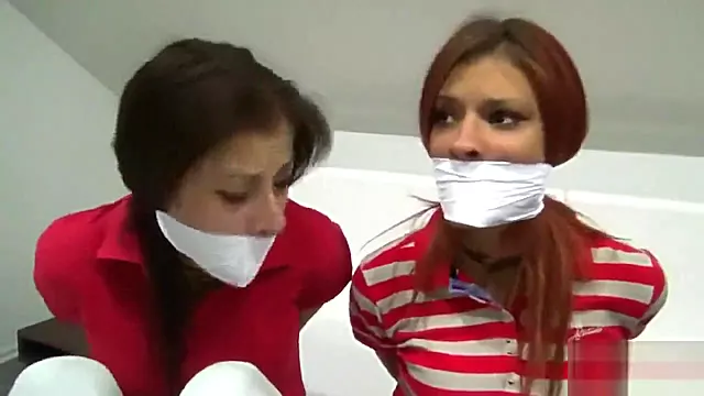 Sadomaso, Bdsm Lesbo, Lesbiche Tettone, Tettone, Tette Legate, Lesbica Puke, Tette Lesbiche, Calze Gagging