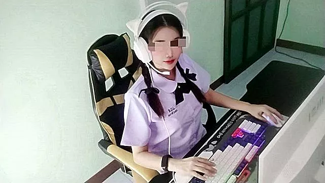 U u nu u u uw u u ( u)4k 18+
